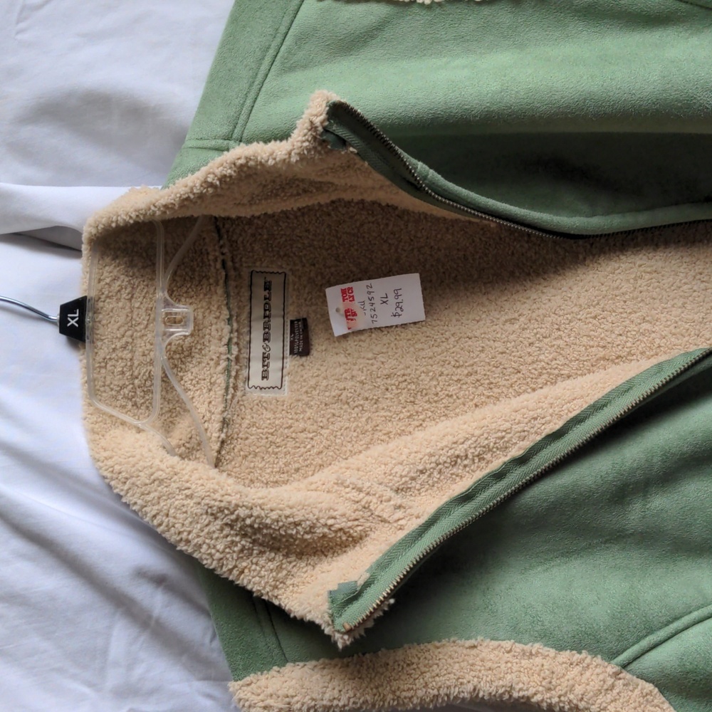 Bit & Bridle XL Vest Green - Picture 2 of 7